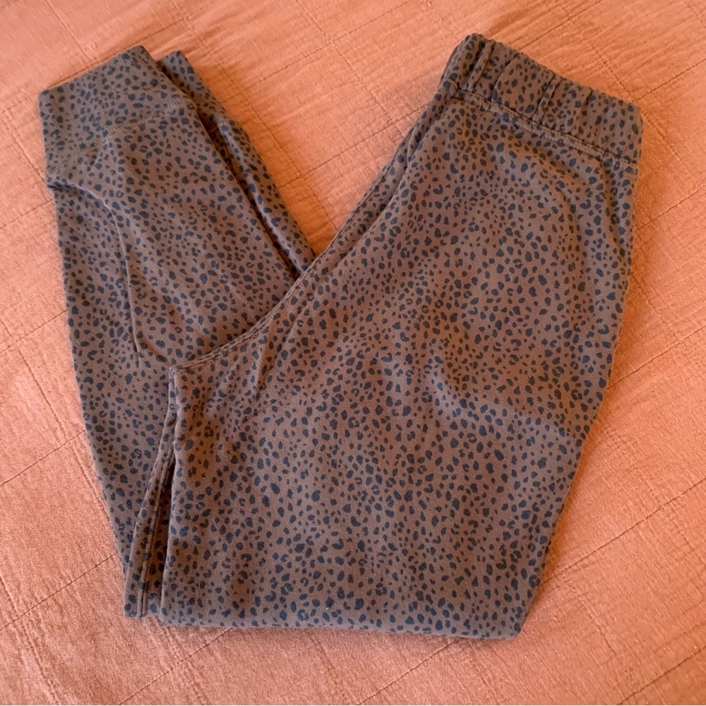 A&F Leopard Print Soft Collection Joggers - Picture 9 of 12